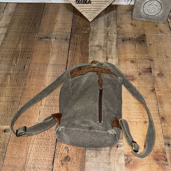 CarraigDonn Irish backpack Purse leather - Picture 3 of 15